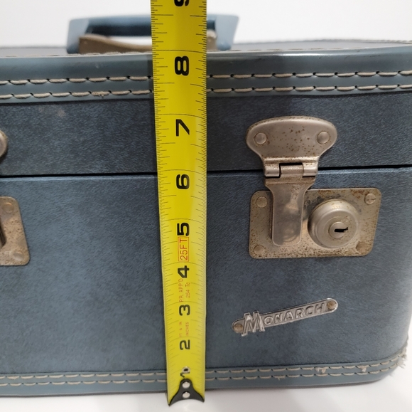 Monarch Bags Vintage Luggage Monarch Train Case Luggage Makeup Case